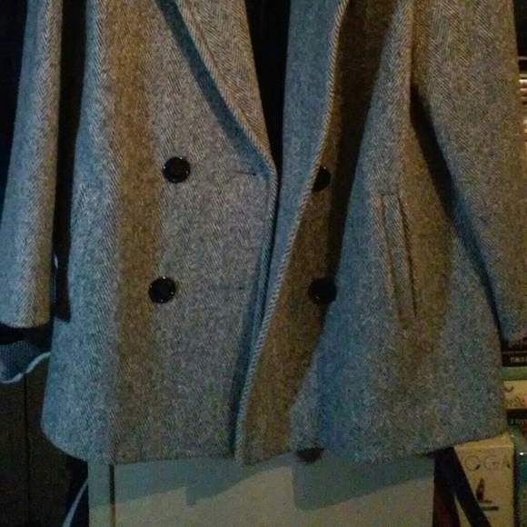 Herman Kay Petite Wool Pea Boat style blazer - Picture 3 of 3